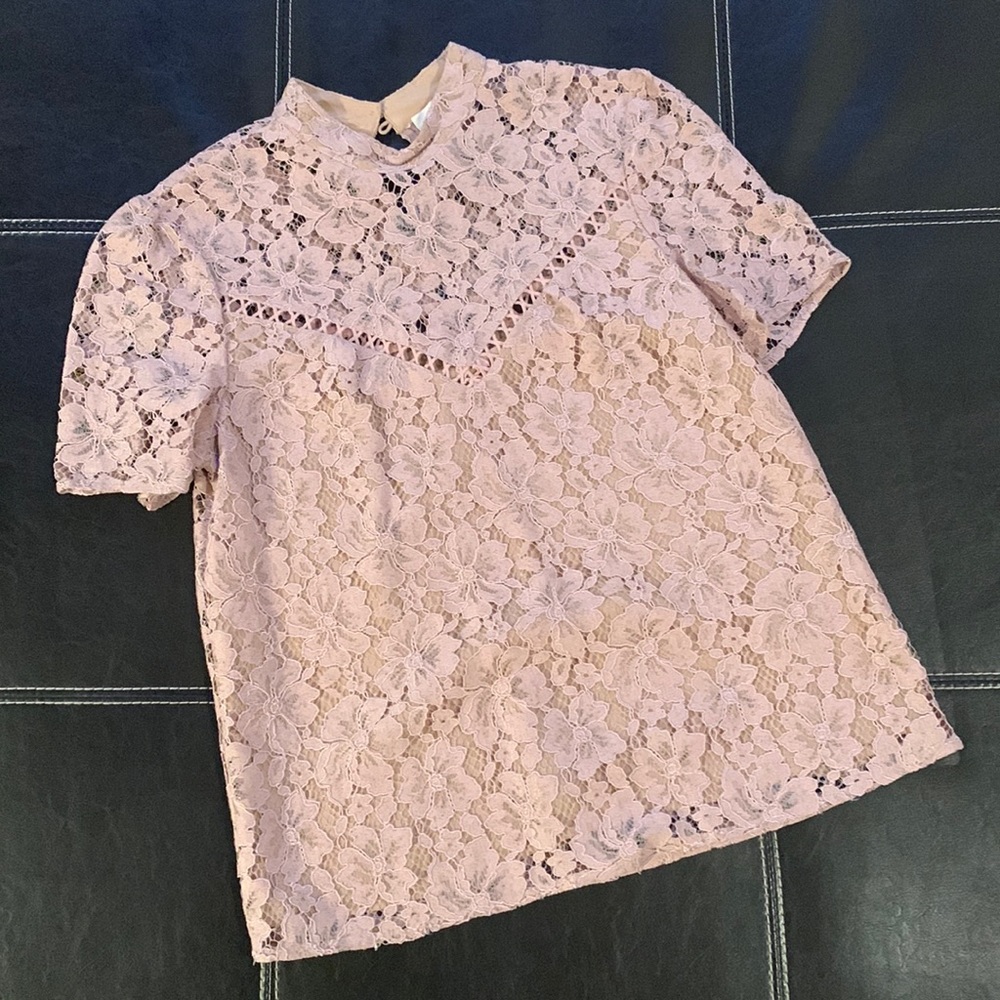 NWOT Gorgeous Lace Top